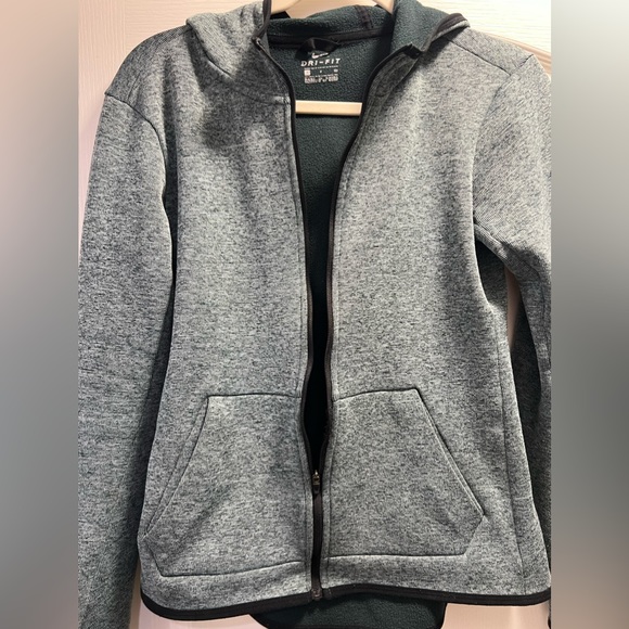 Nike Dri-Fit Fleece Zip up - Picture 2 of 9
